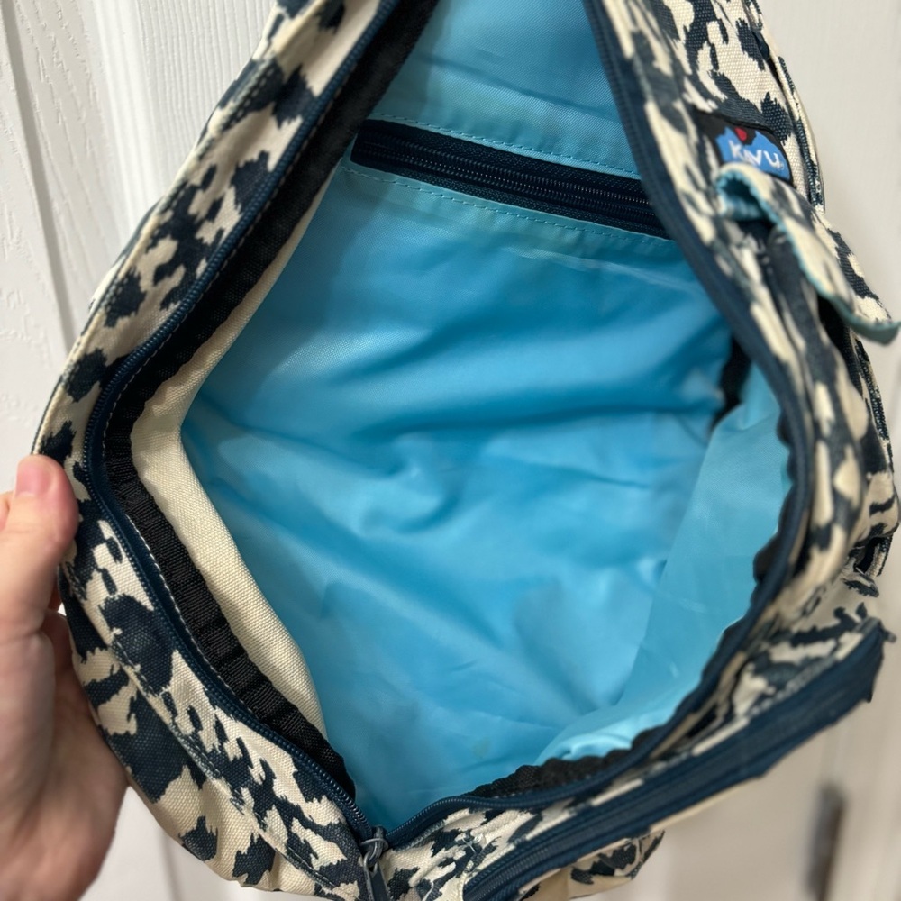 KAVU Tribal Print Rope Sling Bag Backpack - Picture 6 of 8